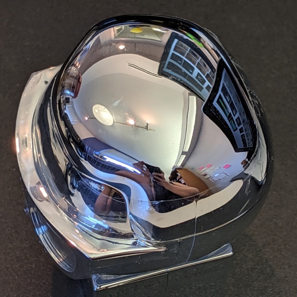 New, sealed Karl Lagerfeld x ModelCo Kiss Me Karl Lip Balm - Picture 3 of 8